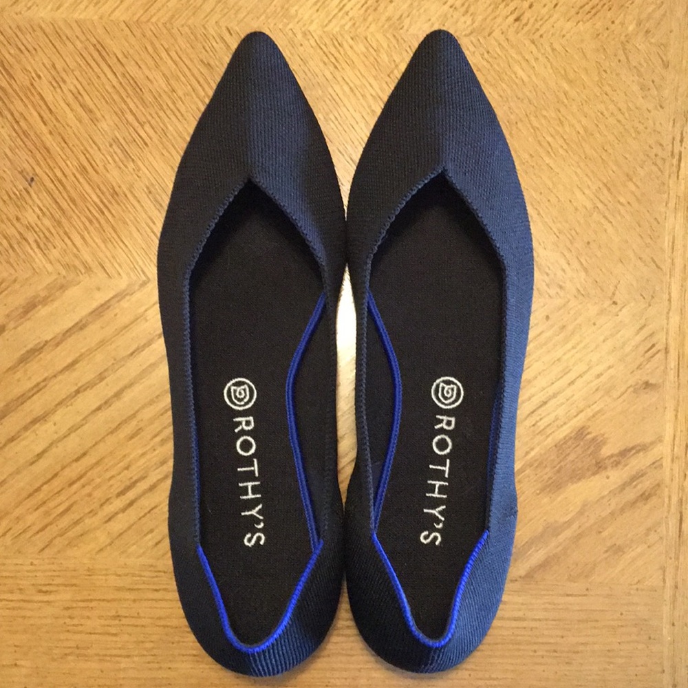 Size 12 Black Rothys “The Point” Woven Shoes